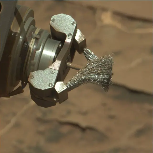 Sol 1806: Mast Camera (Mastcam)