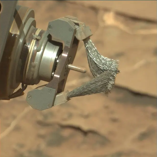 Sol 1806: Mast Camera (Mastcam)