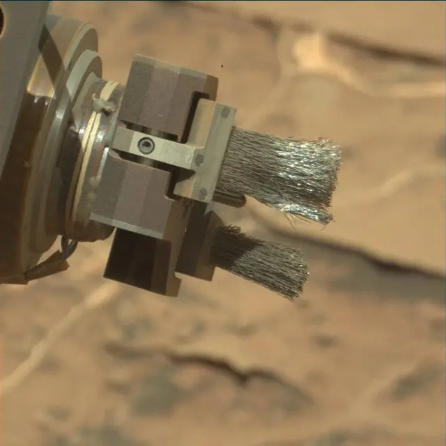 Sol 1806: Mast Camera (Mastcam)