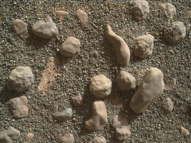 Sol 1807: Mars Hand Lens Imager (MAHLI)
