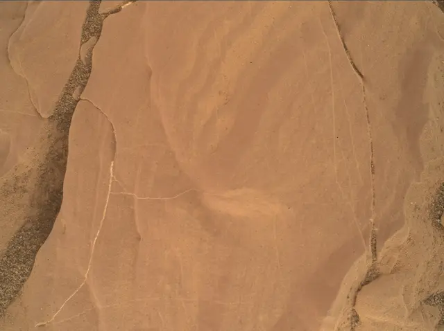 Sol 1811: Mars Hand Lens Imager (MAHLI)