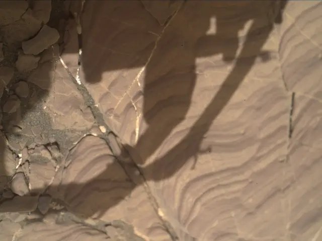 Sol 1811: Mars Hand Lens Imager (MAHLI)