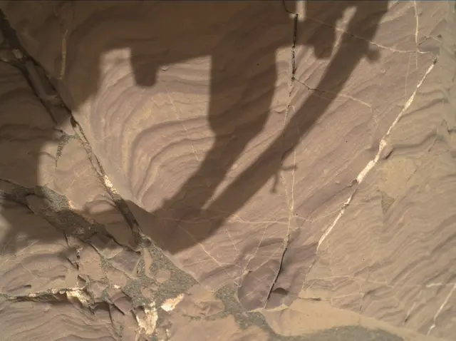 Sol 1811: Mars Hand Lens Imager (MAHLI)