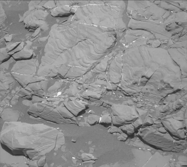Sol 1812: Mast Camera (Mastcam)