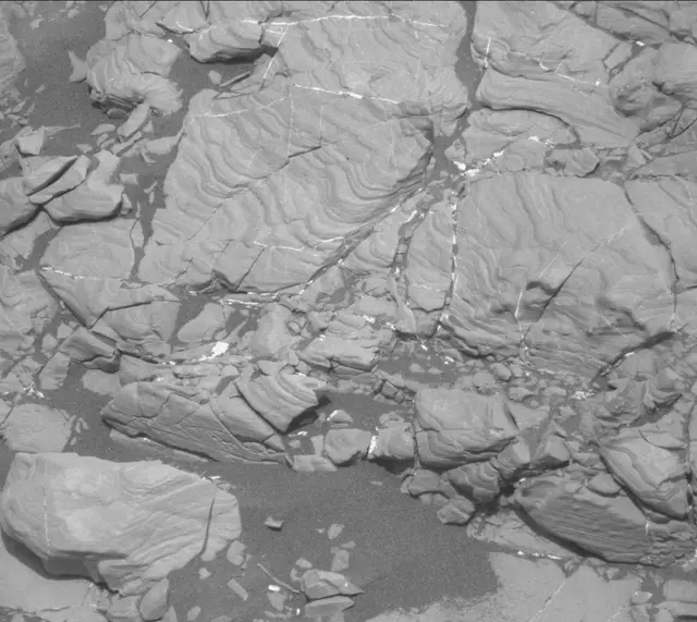 Sol 1812: Mast Camera (Mastcam)