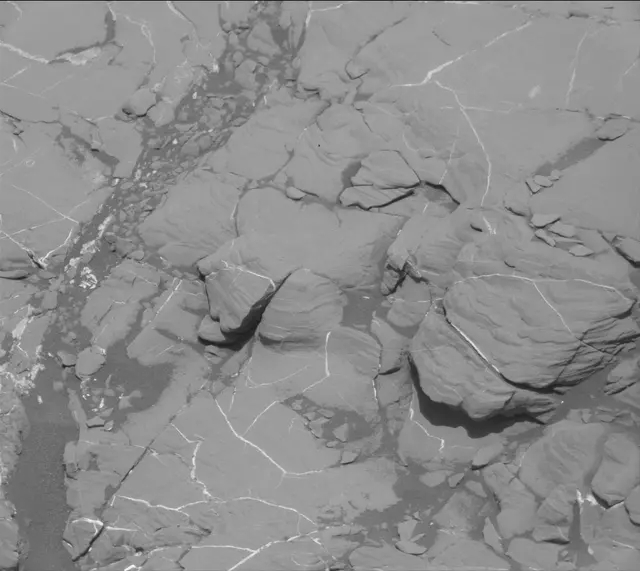 Sol 1812: Mast Camera (Mastcam)