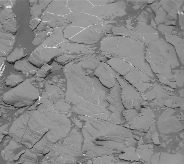 Sol 1812: Mast Camera (Mastcam)