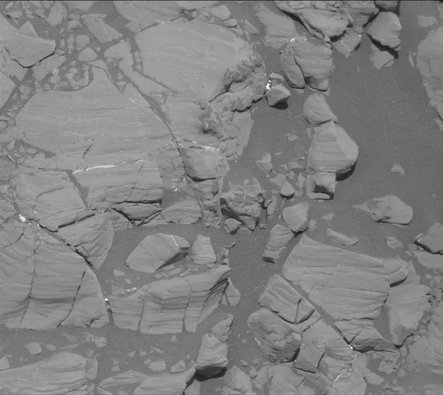 Sol 1812: Mast Camera (Mastcam)