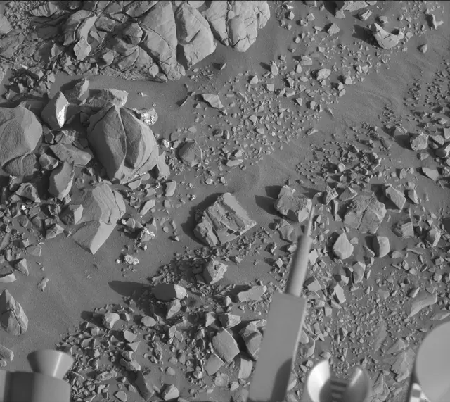 Sol 1814: Mast Camera (Mastcam)