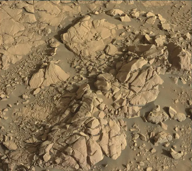Sol 1814: Mast Camera (Mastcam)