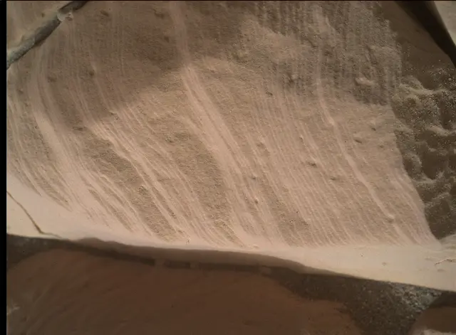 Sol 1816: Mars Hand Lens Imager (MAHLI)