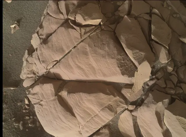 Sol 1816: Mars Hand Lens Imager (MAHLI)