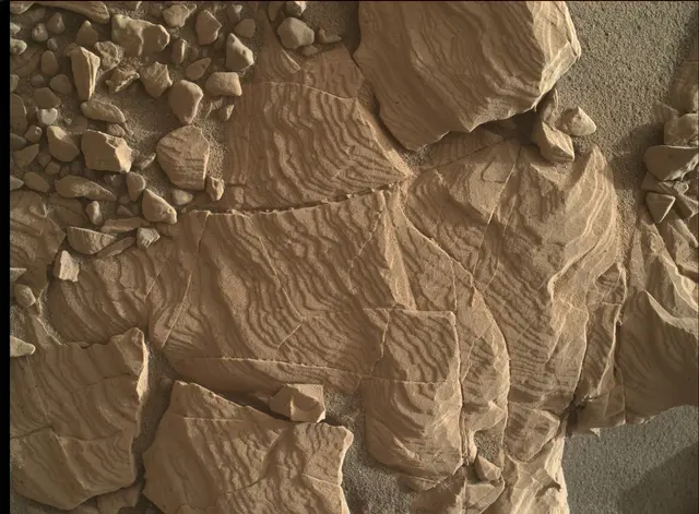 Sol 1816: Mars Hand Lens Imager (MAHLI)