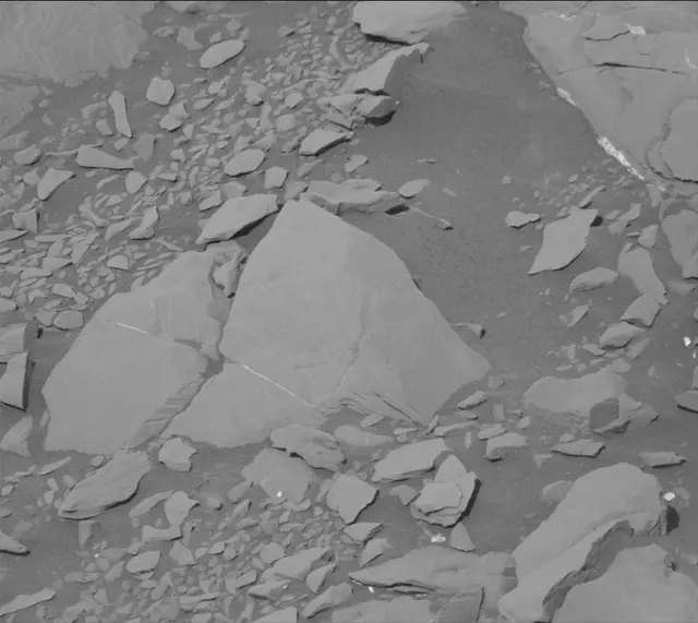 Sol 1817: Mast Camera (Mastcam)