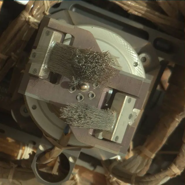 Sol 1818: Mast Camera (Mastcam)