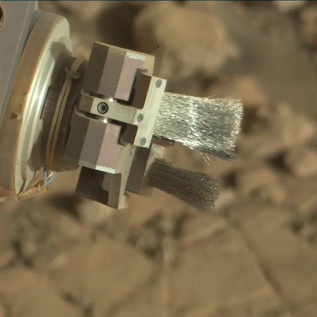 Sol 1818: Mast Camera (Mastcam)