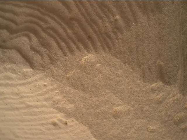 Sol 1818: Mars Hand Lens Imager (MAHLI)