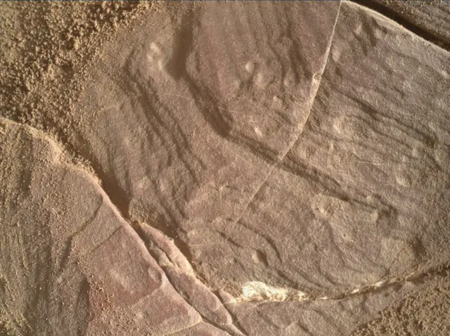 Sol 1818: Mars Hand Lens Imager (MAHLI)