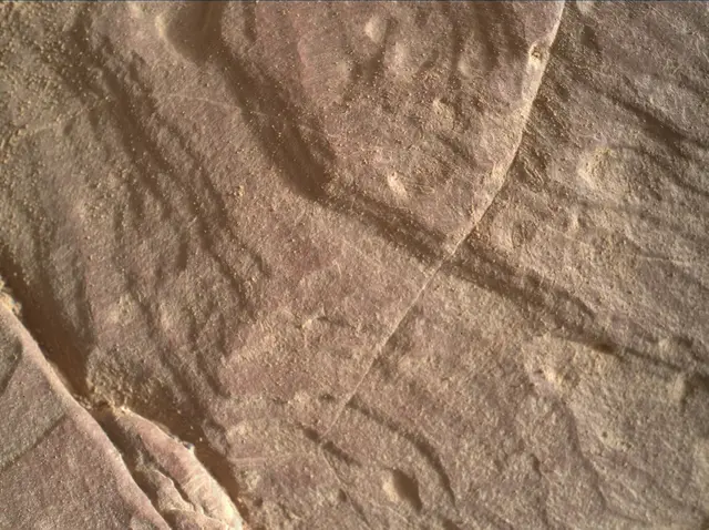 Sol 1818: Mars Hand Lens Imager (MAHLI)