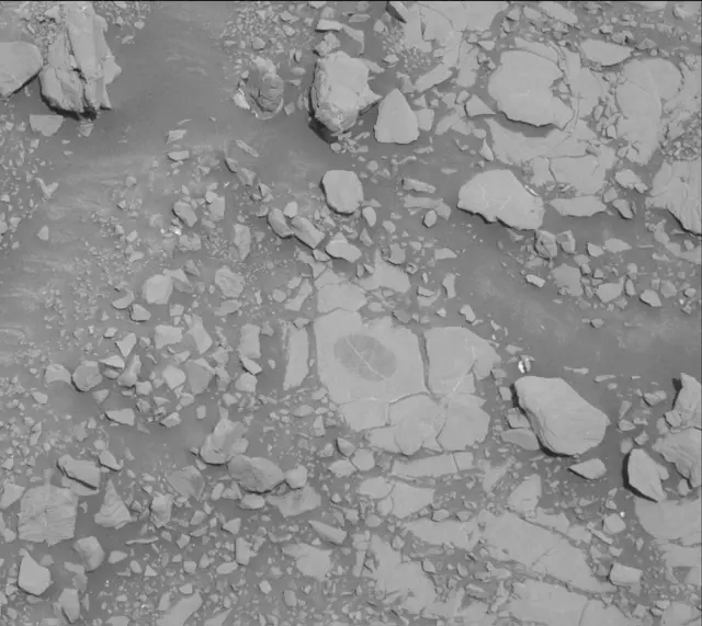 Sol 1819: Mast Camera (Mastcam)