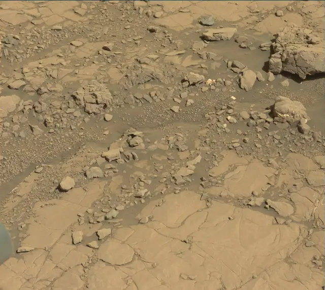 Sol 1819: Mast Camera (Mastcam)