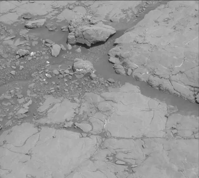 Sol 1821: Mast Camera (Mastcam)