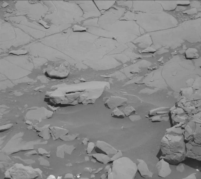 Sol 1821: Mast Camera (Mastcam)