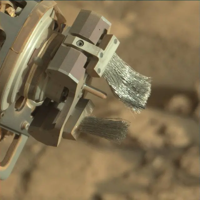 Sol 1824: Mast Camera (Mastcam)