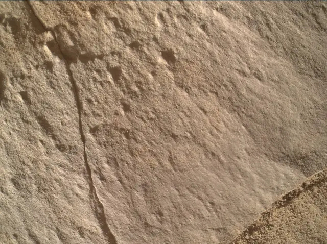 Sol 1824: Mars Hand Lens Imager (MAHLI)