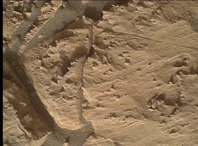 Sol 1824: Mars Hand Lens Imager (MAHLI)