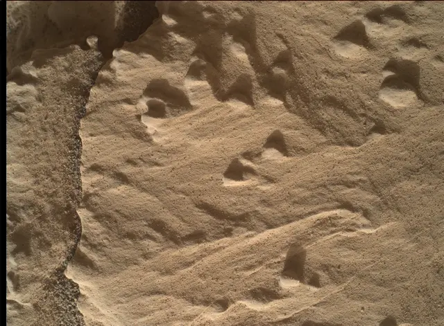 Sol 1824: Mars Hand Lens Imager (MAHLI)