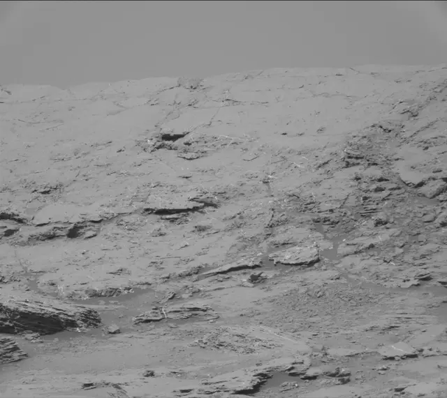 Sol 1825: Mast Camera (Mastcam)