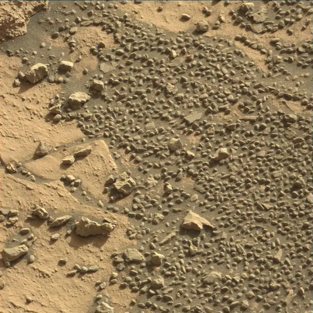 Sol 1827: Mast Camera (Mastcam)