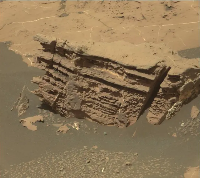 Sol 1828: Mast Camera (Mastcam)