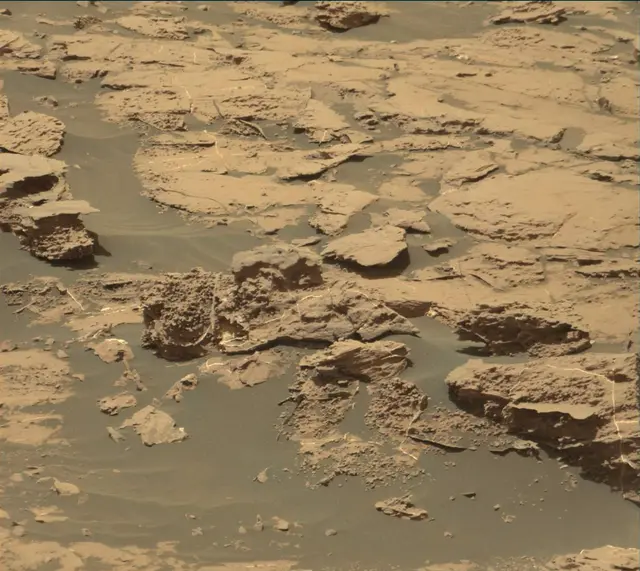 Sol 1828: Mast Camera (Mastcam)