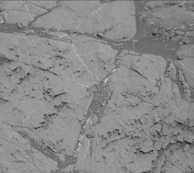 Sol 1829: Mast Camera (Mastcam)