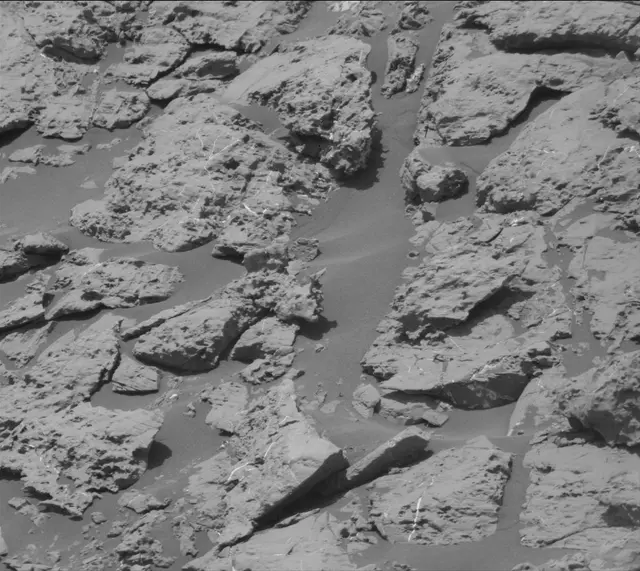 Sol 1829: Mast Camera (Mastcam)