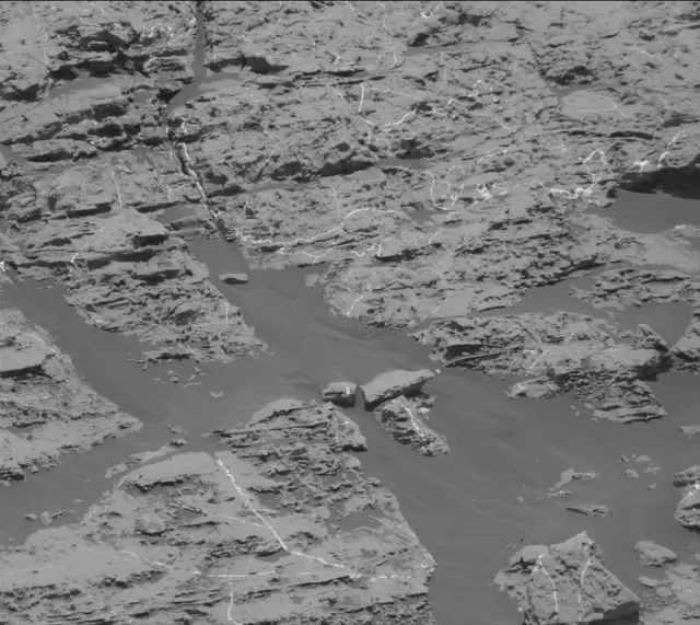 Sol 1829: Mast Camera (Mastcam)