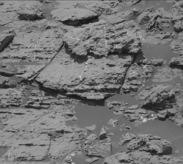 Sol 1829: Mast Camera (Mastcam)