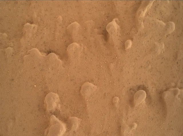 Sol 1829: Mars Hand Lens Imager (MAHLI)