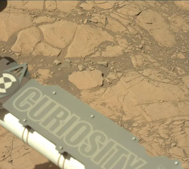 Sol 1830: Mast Camera (Mastcam)