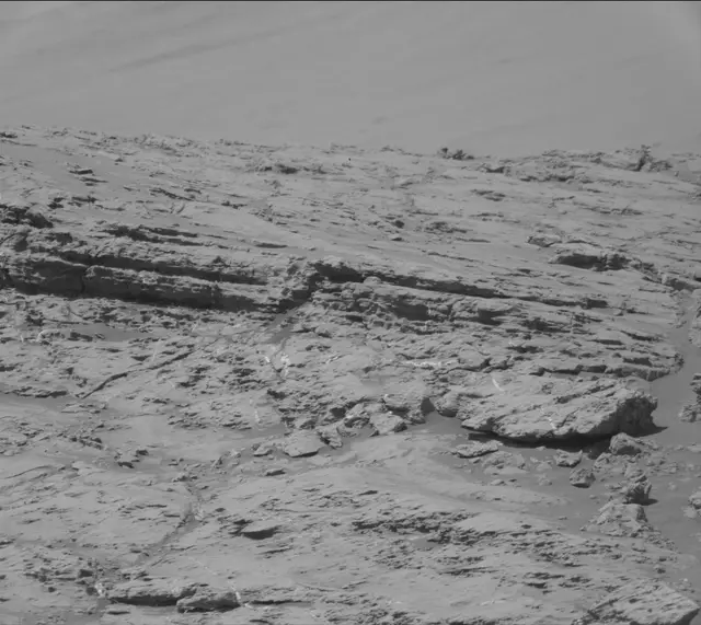 Sol 1830: Mast Camera (Mastcam)