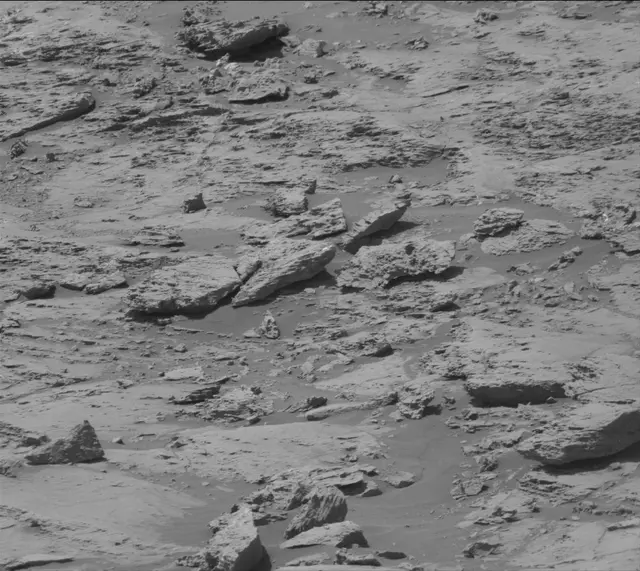 Sol 1830: Mast Camera (Mastcam)