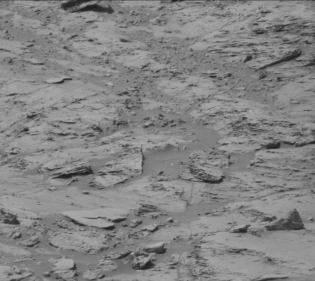 Sol 1830: Mast Camera (Mastcam)