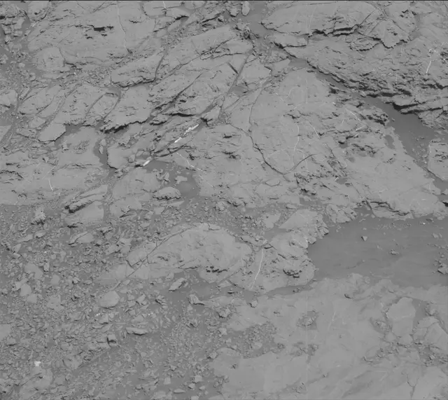 Sol 1831: Mast Camera (Mastcam)