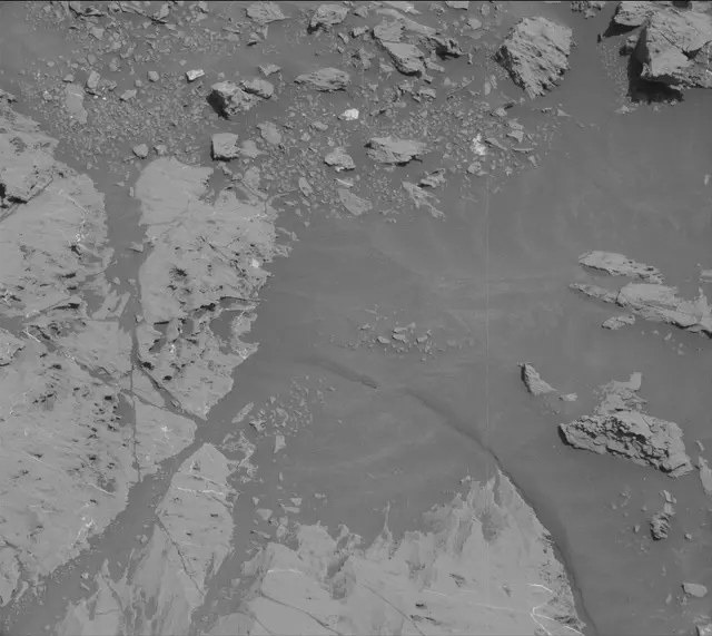 Sol 1831: Mast Camera (Mastcam)