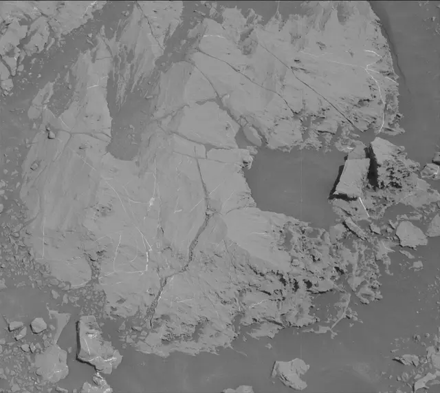Sol 1831: Mast Camera (Mastcam)