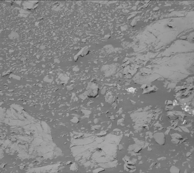 Sol 1831: Mast Camera (Mastcam)