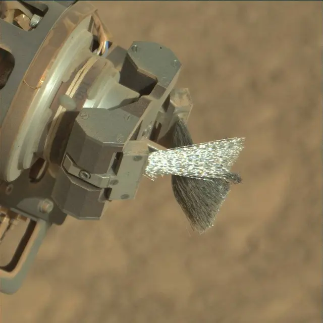 Sol 1836: Mast Camera (Mastcam)