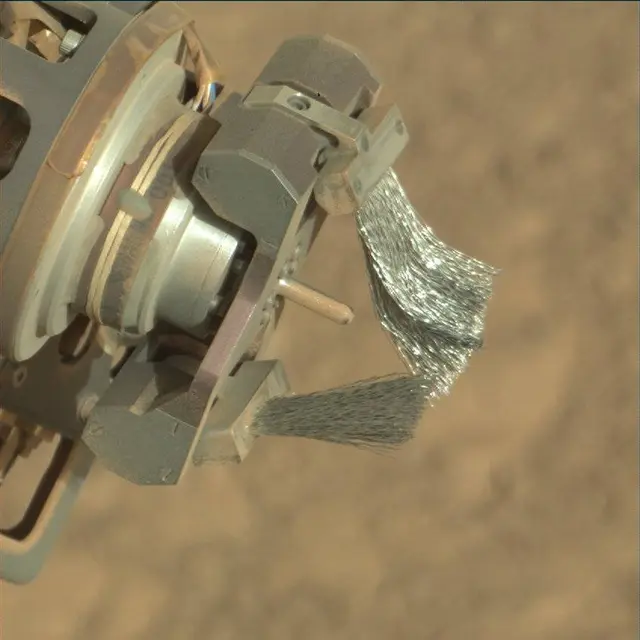 Sol 1836: Mast Camera (Mastcam)